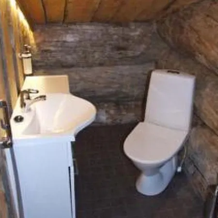 Holiday home Holiday Karhulinna